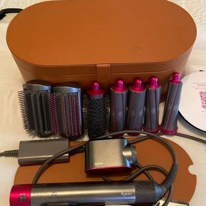 Dyson Airwrap with carrying case